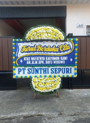 Papan Bunga Duka di Teupah Tengah