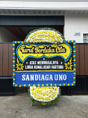 Papan Bunga Duka di Teupah Tengah